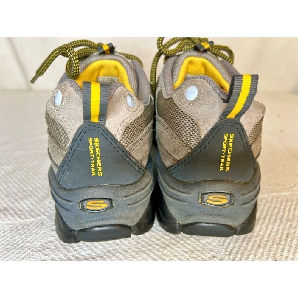 Skechers Sport Leather Sneaker, Size 8.5 Womens, VGC Worn by Actress On TV - Picture 9 of 12